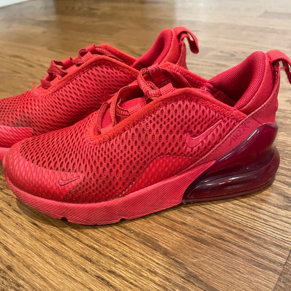 Nike Air Max 270